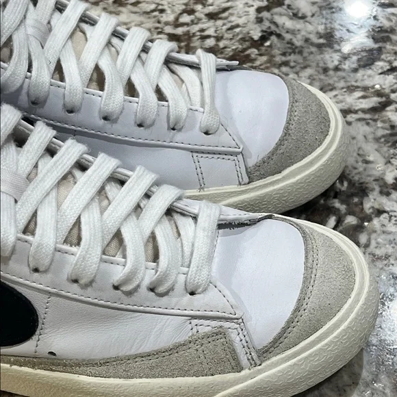 Nike Blazer ’77 High-Top Sneakers – Classic Retro Look - Picture 7 of 9